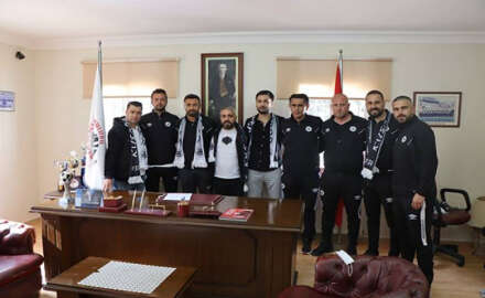  Kuşadası Gençlikspor'da yeni transferler