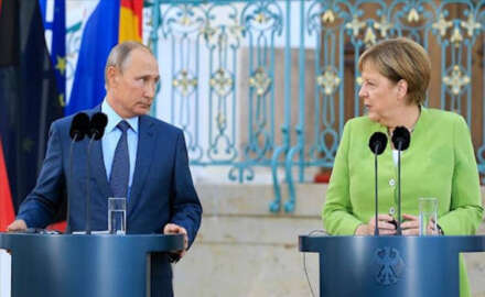 Merkel ve Putin göçmen krizini görüştü